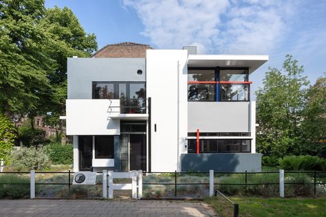 Rietveld Schröder House (Centraal Museum collection, Utrecht). Photography Stijn Poelstra. Rietveld Schroder House, Schroder House, Unusual House, Theo Van Doesburg, Gerrit Rietveld, Philip Johnson, Dutch Furniture, Art Movements, Cool Architecture