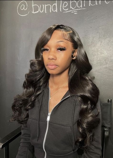 Side Part Buss Down, Side Part Wig Black Women, Curly Side Part Wig, Wig Installs, Frontal Wig Hairstyles, Curly Weave Hairstyles, Birthday Hairstyles, Quick Weave Hairstyles, Hair Ponytail Styles