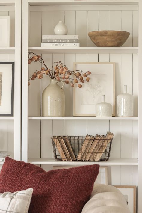 Simple fall decor with pops of burgundy and lots of cozy textures in the home of blogger and interior decorator Liz Fourez Modern Fall Decor, Shelf Decor Living Room, Living Tv, Bookcase Decor, Estantes Flotantes, Design Studios, Bookshelf Decor, Decor Living Room, Book Shelf