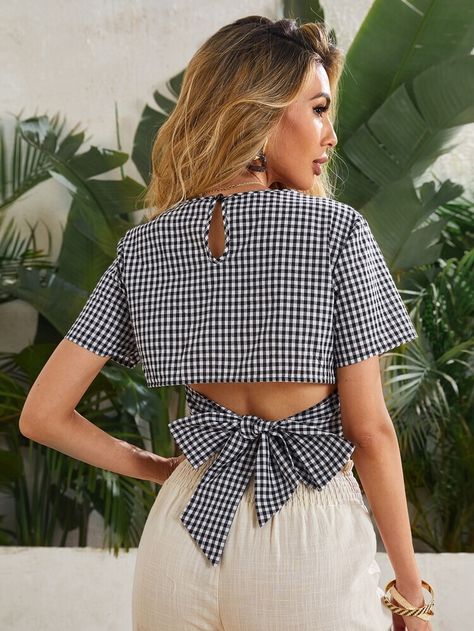 Gingham Top, Buffalo Plaid Pattern, Plaid Crop Top, Women Tie, Plaid Outfits, Velvet Blouses, Gingham Tops, Black And White Style, Elegant Dresses Long