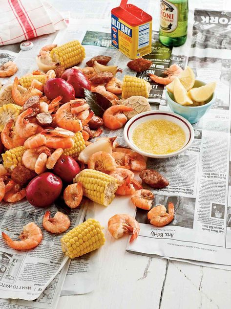 This classic shrimp boil recipe is a wonderful, easy way to prepare fresh shrimp. No Lowcountry shrimp boil is complete without hearty helpings of sausage, corn, and potatoes. Seafood Boil Seasoning, Boil Recipes, Beach Recipes, Shrimp Boil Recipe, Lobster Bake, Country Boil, Fresh Shrimp, Seafood Boil Recipes, Crab Boil