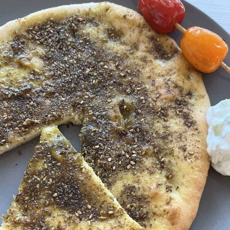 Za'atar Bread Country Recipes, Meat Sandwich, No Rise Bread, Za Atar, Heirloom Recipes, Refreshing Salad, Grape Leaf, Piece Of Bread, Pita Bread