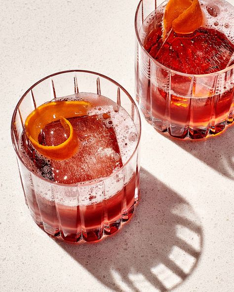 Negroni Sbagliato Recipe (3-Ingredient Italian Cocktail) | Kitchn Essen, Negroni Sbagliato, Bubble Bread, White Cranberry Juice, Italian Cocktails, Thanksgiving Cocktails, 3 Ingredient Recipes, Festive Cocktails, Vegan Sugar