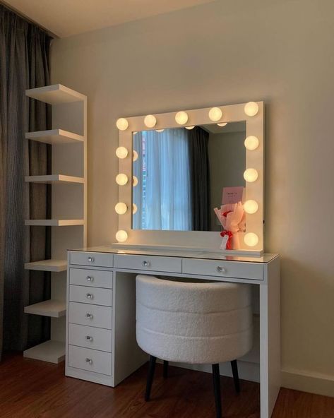 Thank you customer for purchasing 2 set of our combo set with trio lighting. Hope you’re happy with our product and service. Achieve your dream vanity today with VanityBeautysg and enjoy up to 15% off with just 50% deposit or with BNPL with Atome up to 6 months. Click the link in the bio not to miss this limited time offer and slot. Do take note during this period, our fabrication will take longer then usual due to my health issue. Only order if you’re comfortable with longer time period ... Vanity Desk Combo, Vanity And Desk Combo Ideas, Small Room Vanity, Dream Vanity, Bedroom Design Styles, Makeup Vanity Set, Small Room Design Bedroom, Luxury Room Bedroom, Home Hall Design