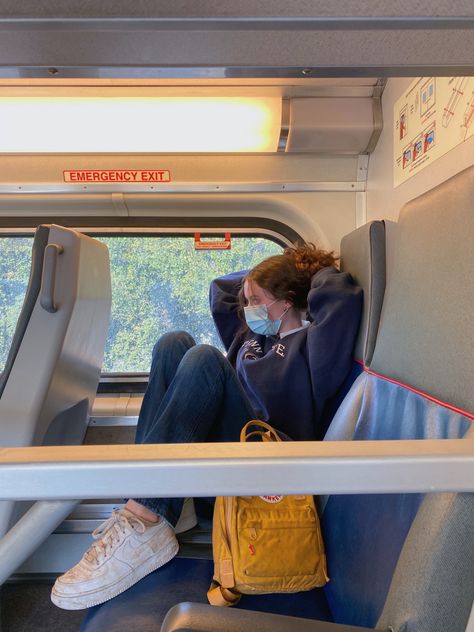 Pictures In Train Ideas, Train Ig Pics, Train Pics Aesthetic, Train Photo Aesthetic, Train Picture Ideas, Train Aesthetic Pictures, Train Instagram Pictures, Train Photo Ideas Instagram, Train Pics Photo Ideas