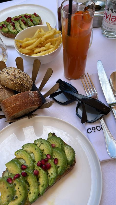 Coco Paris Restaurant, L'avenue Paris, Brunch Paris, Paris Brunch, Brunch In Paris, Paris Food, Paris Place, Jazz Club, Paris Restaurants