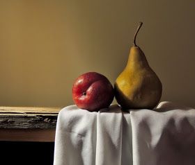 Chasing the Desert Sky: How to Make a Shadow Box for Still Life Pear Painting, Still Life Composition, Still Life Sketch, Still Life Pictures, Life Drawing Reference, Hyper Realistic Paintings, Photography Diy, Concept Photography, Still Life Fruit