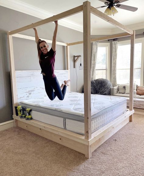 Diy Wood Canopy Bed Frame, Wood Canopy Bed Frame, Diy King Canopy Bed Frame, Wood Canopy Bed Ideas, Diy Canopy Bed Frame, Diy Canopy Bed, Diy Bed Frame Plans, Post Bed Frame, Diy King Bed