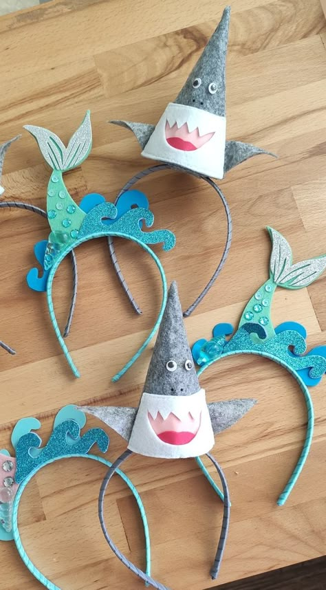 Mermaid Headband, Headband Crafts, Ocean Theme Party, Mermaid Crafts, Diy Hair Accessories Ribbon, Sea Birthday Party, Baby Dress Design, Costume Themes, Sea Birthday