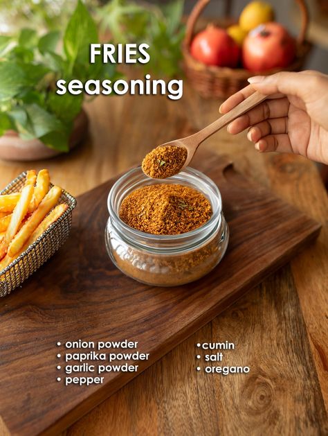 Seasoning Spice and herb Mix to spice up your dishes - Little Shine Homemade Curry, Spice Blends Recipes, Seasoning Blends, Homemade Cookbook, Homemade Sauce Recipes, Spice Mix Recipes, Homemade Spice Blends, Tasty Recipes Videos, Quick Recipes Snacks