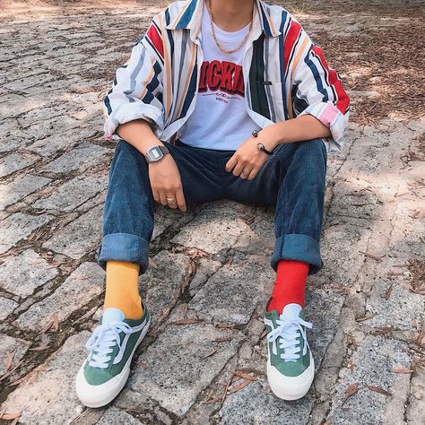 Kidcore Mens Fashion, Mens Colourful Outfit, Colorful Guy Outfits, Bright Mens Outfits, 80s Guys Outfits, Artsy Outfits Men, Funky Mens Fashion, Boys Clothes Aesthetic, Colorful Male Outfits