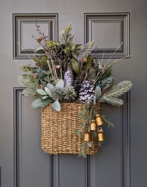 January Wreath, Easter Front Porch Decor, Front Door Baskets, Christmas Door Hangings, Outdoor Christmas Planters, Door Basket, Winter Farmhouse, Front Door Interior, Black Berries