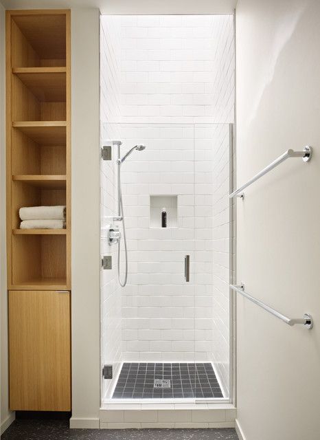 Small Shower Stalls, Shower Cabinets, Bathroom Shower Stalls, Tub To Shower Remodel, Shower Remodel Diy, Small Shower Remodel, Minimalist Showers, Small Bathroom With Shower, Small Shower