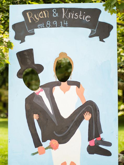 Create funny photos ops with a handmade stand-up newlywed cutout for a funky photo booth substitute that will have your wedding guests rolling! Funny Photo Booth, Wedding Reception Fun, Funny Wedding Photos, Photos Booth, Wedding Activities, Wedding Photo Booth, Photo Booths, Wedding Entertainment, Wedding Games