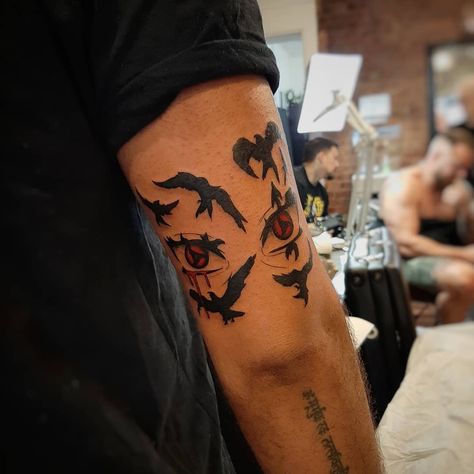 Song Klod on Instagram: “I always love doing naruto tattoos, but nothing will beat itachi tattoos! Had a lot of fun with this one, thanks @saahilbijlani for…” Anime Theme Tattoo, Anime Tattoos For Men Leg, Naruto Neck Tattoo, Itachi Akatsuki Tattoo, Itachi Sharingan Tattoo, Akatsuki Tattoo Ideas, Naruto Inspired Tattoos, Itachi Crow Tattoo, Itachi Uchiha Tattoo Design