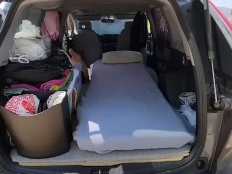 How to sleep in a Honda CR-V (2017) - no build camper 11 car camping - Nimblecamper.com Crv Camper, Car Camping Build, No Build Car Camping, Honda Crv Camper, Crv Car Camping, Car Sleeping, Crv Camping, Stealth Car Camping, Car Camping In Honda Crv