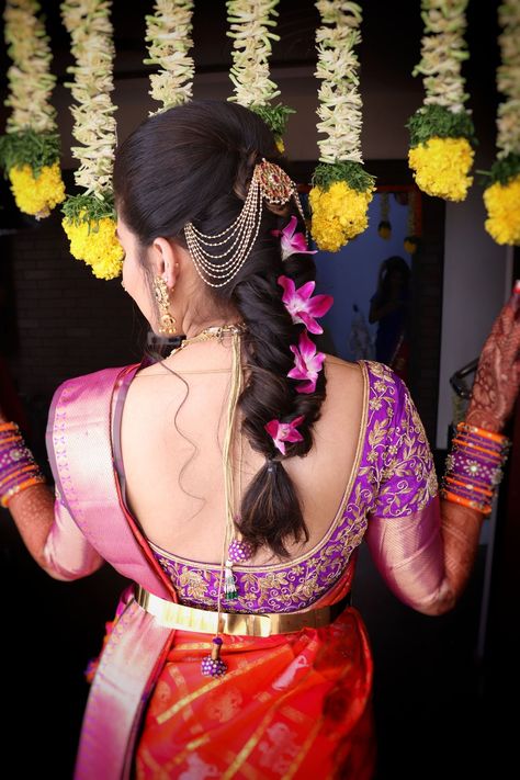 South Indian Bridal Hairstyles, South Indian Wedding Hairstyles, Reception Hairstyles, Bridal Hairstyle Indian Wedding, Hair Style On Saree, Engagement Hairstyles, Bridal Hairdo, Traditional Hairstyle, Bridal Hair Buns