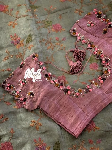 Wedding Blouses, Blouse Maggam Work, Dresses Couture, Maggam Work Blouse, Latest Blouse Designs Pattern, Blouse Designer, Kids Blouse Designs, Wedding Saree Blouse Designs, Traditional Blouse Designs