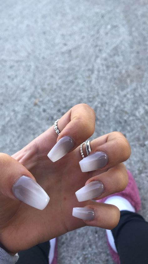 Ombre Grey And White Nails, Grey To White Ombre Nails, Ombre Nails Purple And White, White And Grey Ombre Nails, Grey White Ombre Nails, White And Purple Ombre Nails, Gray And White Ombre Nails, Purple To White Ombre Nails, Gray Ombré Nails