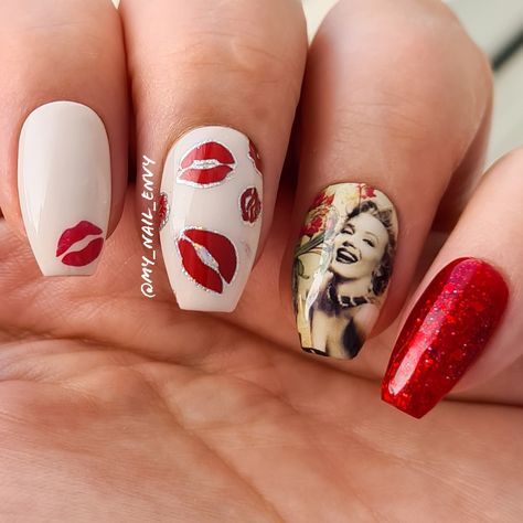 Marylin Monroe Nails, Marilyn Monroe Nails Designs, Lips On Nails, Marilyn Monroe Nails, Marilyn Nails, Image Nails, Acrylic Nail Shapes, Vintage Nails, Transfer Foil