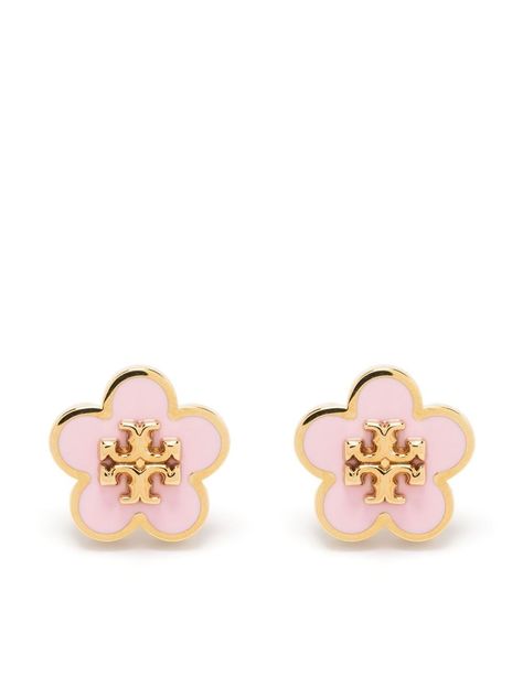 orchid pink/tory gold-tone logo plaque post-back fastening for pierced ears These earrings come as a pair. Preppy Jewelry, Tory Burch Kira, Jewelry Accessories Ideas, Dope Jewelry, Classy Jewelry, Stacked Jewelry, Jewelry Lookbook, Girly Jewelry, Jewelry Inspo