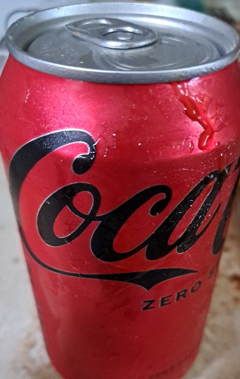 Coke Aesthetic, About Me Template, Coca Cola Zero, Low Calorie Food, Pop Aesthetic, Diet Soda, Coke Zero, Diet Coke, Food Snacks