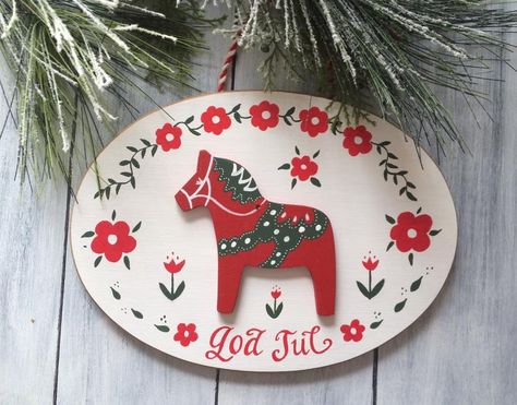 Swedish Decorating Ideas, Christmas Aesthetics, Swedish Folk Art, Swedish Decor, Horse Sign, Dala Horse, Santa Lucia, Dec 26, Scandinavian Decor