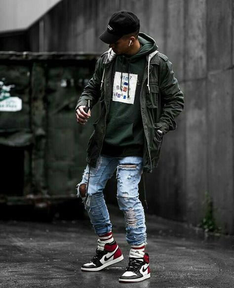 Air Jordan Outfits Men, Jordan 1 Outfit Men, Jordans Outfit For Men, Celana Jogger Wanita, Air Jordan Outfit, Jordan 1 Outfit, Chicago Outfit, Air Jordan 1 Outfit, Jordan Outfit