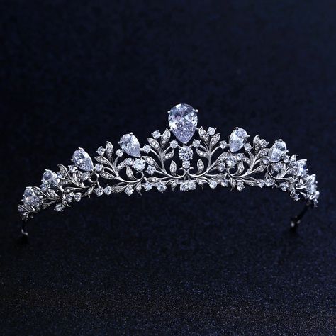 Crystal Bridal Tiaras, Beautiful Tiaras, Princess Jewelry, Headpiece Jewelry, Magical Jewelry, Crystal Tiaras, Bridal Tiara, Fantasy Jewelry, Tiaras And Crowns