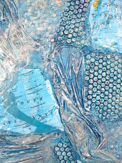 Art With Maps, Easy Sculptures, Bubble Wrap Painting, Drawing Maps, Sea Inspired Art, Bubble Wrap Art, Cartography Art, Mixed Media Texture, Diy Decoupage