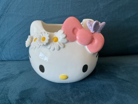 New no tag cute daisies and flowers 4” H 5” L Ceramic Planters, Blue Sky, Daisy, Hello Kitty, Kitty, Ceramics, Flowers, Blue