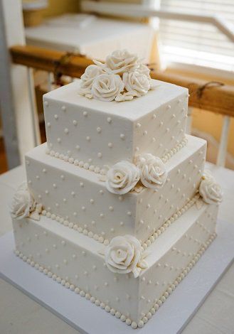 Cakes Pretty, Wedding Cake Simple Elegant, Extravagant Wedding Cakes, Wedding Anniversary Cakes, 3 Tier Wedding Cakes, Square Wedding Cakes, Creative Wedding Cakes, Dream Wedding Cake, Wedding Anniversary Cake