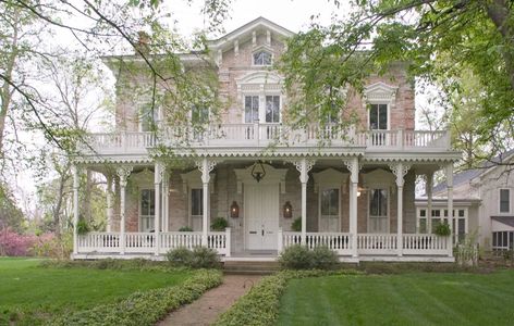 italianate-home-remodel-two-story-porch-05b679f7 Victorian 3 Story House, Two Story Porch, Victorian Porches, Victorian Front Porch, Second Story Porch, Porch Trim, Exterior Paint Combinations, Front Porch Remodel, Victorian Porch