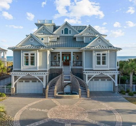 Dream Beach Houses Exterior, Beach House Mansion, Beach House Exterior Colors, North Carolina Beach House, Beach Mansions, Bloxburg Beach House, Beach Mansion, Ocean Front Homes, Mansion Exterior