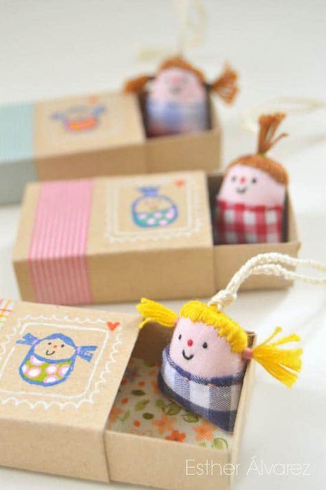 Funny Diy Gifts, Homemade Christmas Presents, Diy Christmas Gifts For Kids, Homemade Birthday Gifts, Diy Gifts To Make, Matchbox Crafts, Diy Christmas Presents, Homemade Birthday, Homemade Toys