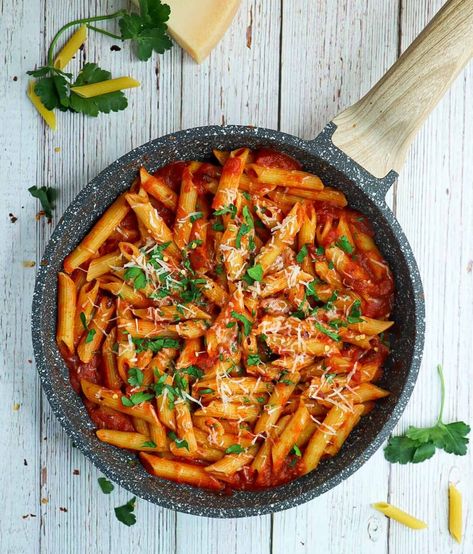 Penne Noodles, Spicy Shrimp Recipes, Impressive Dinner, Chicken Fettuccine Alfredo, Dinner Party Dishes, Spicy Pasta, Roasted Vegetables Oven, Tuna Salad Pasta, Creamy Mushroom Soup