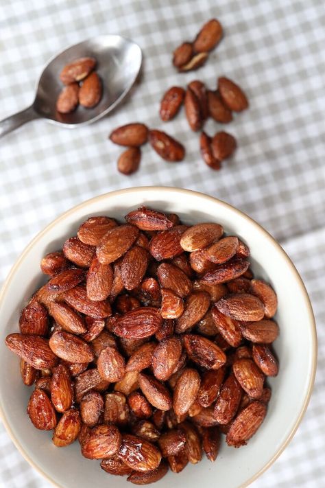 Cinnamon Maple Roasted Almonds (4 Ingredients!) - From Scratch Farmstead Candy Almonds Recipe, Roasted Almonds Recipe, Candied Almonds, Organic Maple Syrup, Tips To Save Money, Organic Groceries, Cinnamon Recipes, Healthy Breakfasts, Homemade Snacks