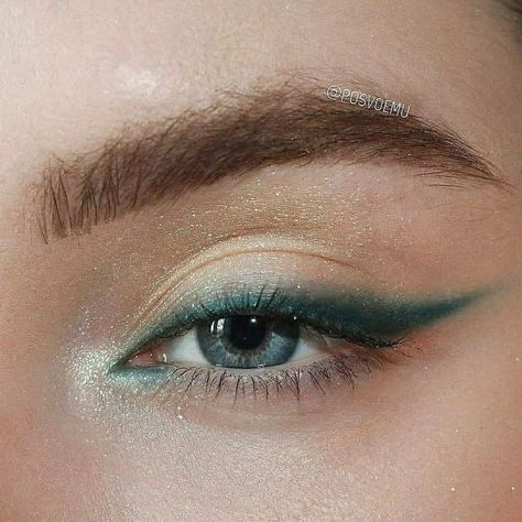 Maquillage On Fleek, Prom Eye Makeup, Cute Eye Makeup, Make Up Inspiration, Swag Makeup, Eye Makeup Pictures, Ethereal Makeup, Green Makeup, Makijaż Smokey Eye