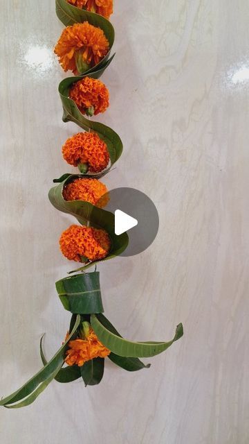 House Warming Decoration Ideas In Usa, Mango Leaves Toran Designs Doors Handmade, Mango Leaves Toran, Arangetram Decoration Ideas, Flower Decoration For Pooja, Rangoli From Flowers, Leaves Toran, Diwali Garland, Diwali Flowers