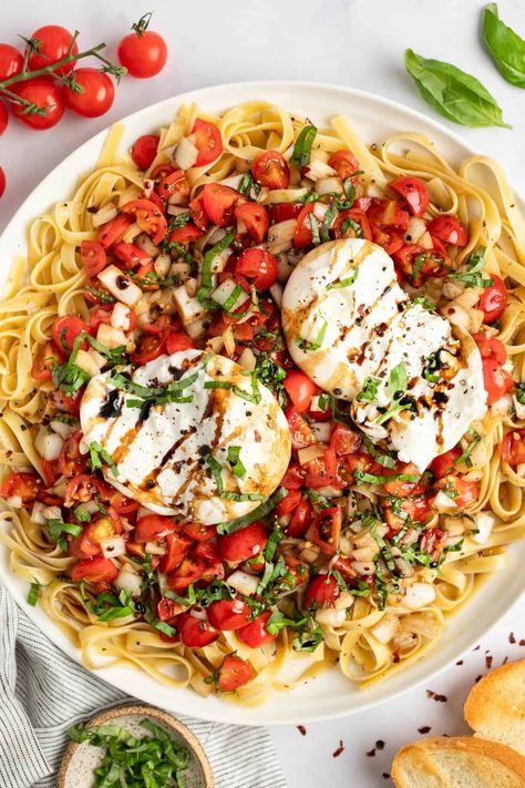 Burst Tomato Burrata Pasta, Burrata Recipe Dinners, Buratta Pasta Recipes, Buratta Recipe Dinners, Recipes With Burrata Cheese, Buratta Recipe, Pasta With Burrata, Bruschetta Pasta, Burrata Recipe