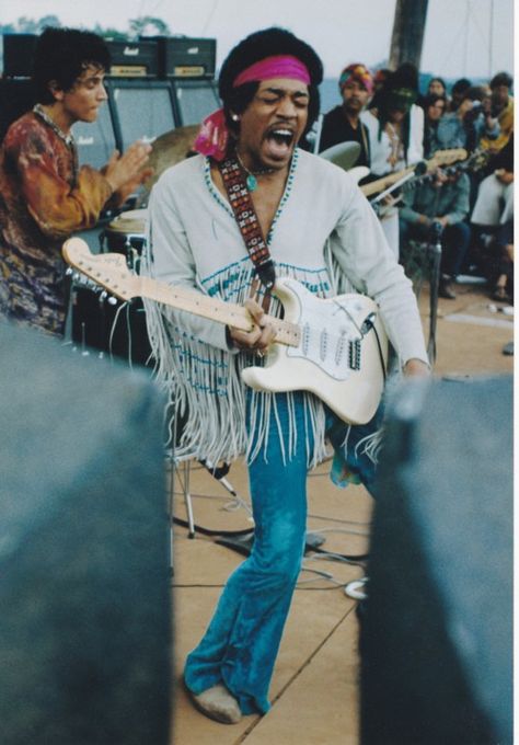 Jimi Hendrix at Woodstock, 1969 Electric Ladyland, Woodstock 1969, Jimi Hendrix Experience, Woodstock Festival, Joan Baez, Joe Cocker, Music Festival Fashion, Rock N’roll, Guitar Hero