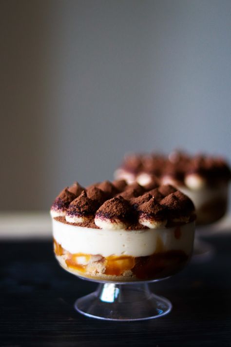 Banana Salted Caramel Mascarpone Parfait Trifle Pudding, Dessert For Two, Food Chocolate, Creamy Desserts, Eat Dessert First, Banana Cake, Eat Dessert, Sweets Desserts, Trifle