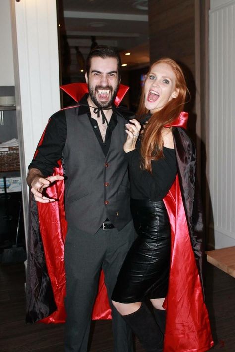 Couples vampire costume Diy Vampire Costume Women Outfit, Vampire Couple Costumes, Vampire Costume Couple, Mens Vampire Costume, Cute Halloween Costume Ideas, Vampire Costume Women, Vampire Costume Diy, Vampire Couple, Dracula Costume