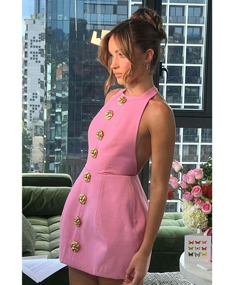 Shop pink Tiffany dress from Atoir at Seezona | Seezona Bodycon Evening Dress, Button Fashion, Street Dress, Dress Women Elegant, Short Party Dress, Mini Dress Formal, Short Summer Dresses, Mini Robes, Women Rising