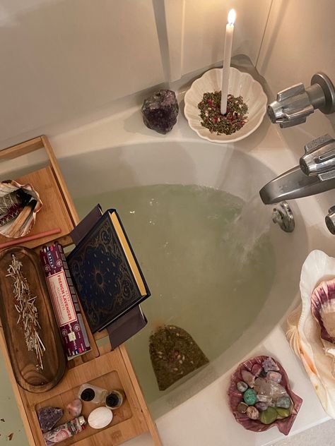 Clean Witchy Aesthetic, Bathroom With Crystals, Bathroom Spiritual Decor, Goddess Apartment, Clean Witch Aesthetic, Spiritual Self Care Aesthetic, Spiritual Baddie Room Aesthetic, Crystals On Windowsill, Spiritual Decor Ideas Home