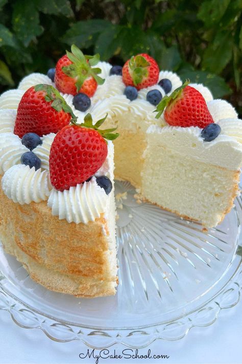 Kos, Fancy Angel Food Cake, Frosted Angel Food Cake, Angel Food Layer Cake, Angel Food Cake Wedding Cakes, Angel Food Ice Cream Cake, Angel Food Cake Ideas, Angels Food Cake, Angel Cake Design