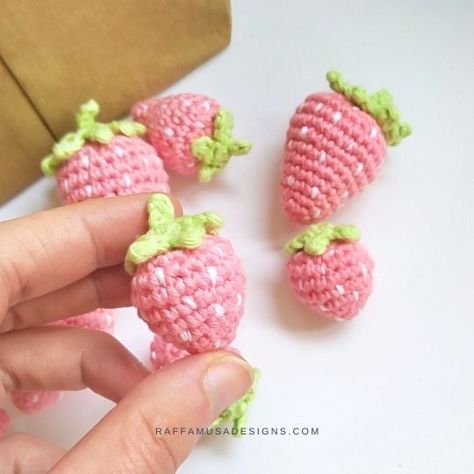 Crochet Strawberry, Crochet Elephant, Crochet Simple, Magic Circle, Crochet Keychain, Crochet Applique, Children's Toys, Decorative Elements, Earring Patterns