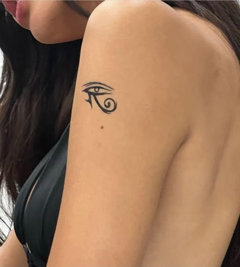 Egyptian eye tattoo Eye Tattoo, Tattoo S, Mini Tattoos, Pretty Tattoos, Tattoos Ideas, Tattoo Inspo, Tattoos And Piercings, Small Tattoos, Henna