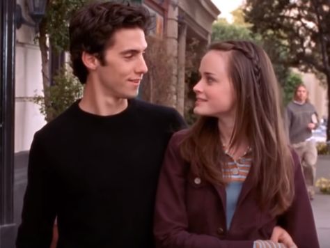 If You Shipped Rory & Jess On 'Gilmore Girls,' You Need To Read These 13 Books Jess Gilmore, Gilmore Girls Jess, Rory And Jess, Jess Mariano, Tv Show Couples, Tv Couples, Movie Couples, Rory Gilmore, Gilmore Girls