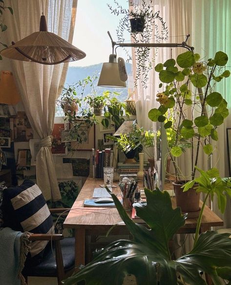 Lots Of Plants, Room Deco, Aesthetic Rooms, Pretty Room, Dreamy Room, Dream Room Inspiration, Decoration Inspiration, Room Makeover Inspiration, Cozy Room